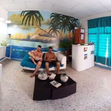 Hostal Aquarium Cartagena Bagian luar foto