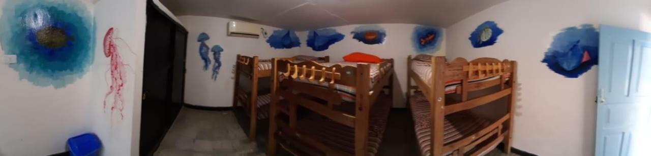 Hostal Aquarium Cartagena Bagian luar foto