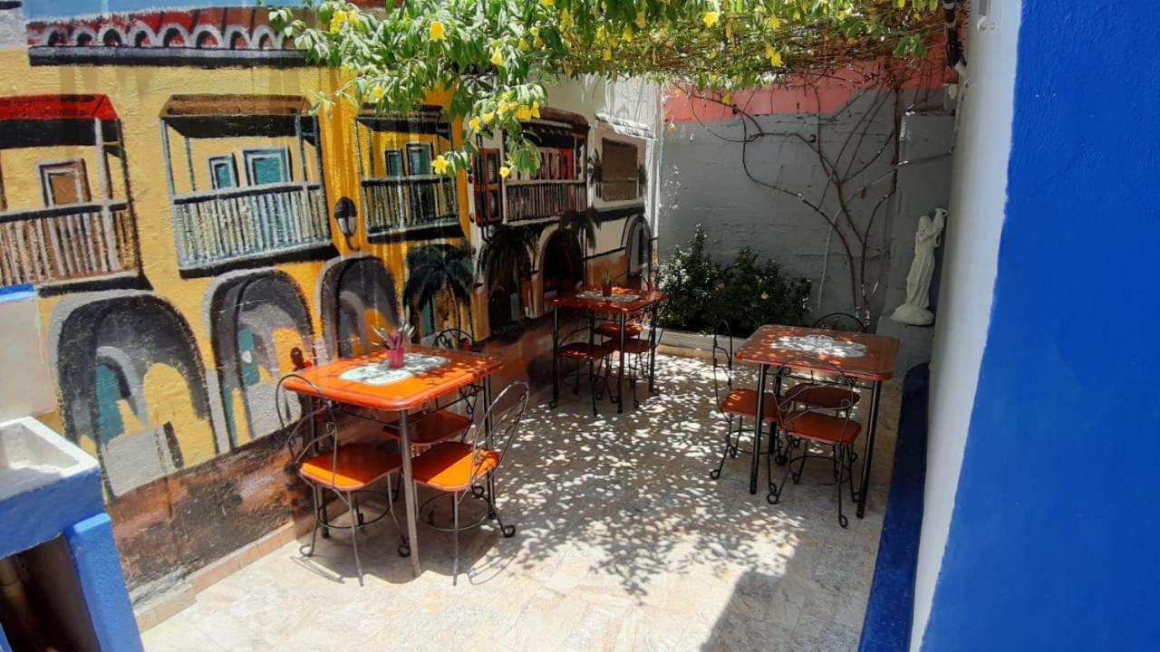 Hostal Aquarium Cartagena Bagian luar foto