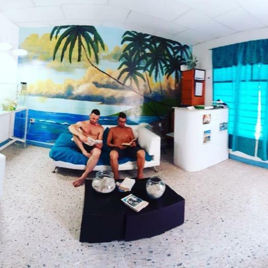 Hostal Aquarium Cartagena Bagian luar foto